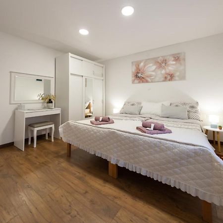 Apartments Travel Оточац Экстерьер фото